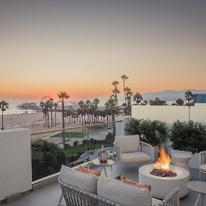 Zimmer mit Kingsize-Bett und mit Ozeanblick